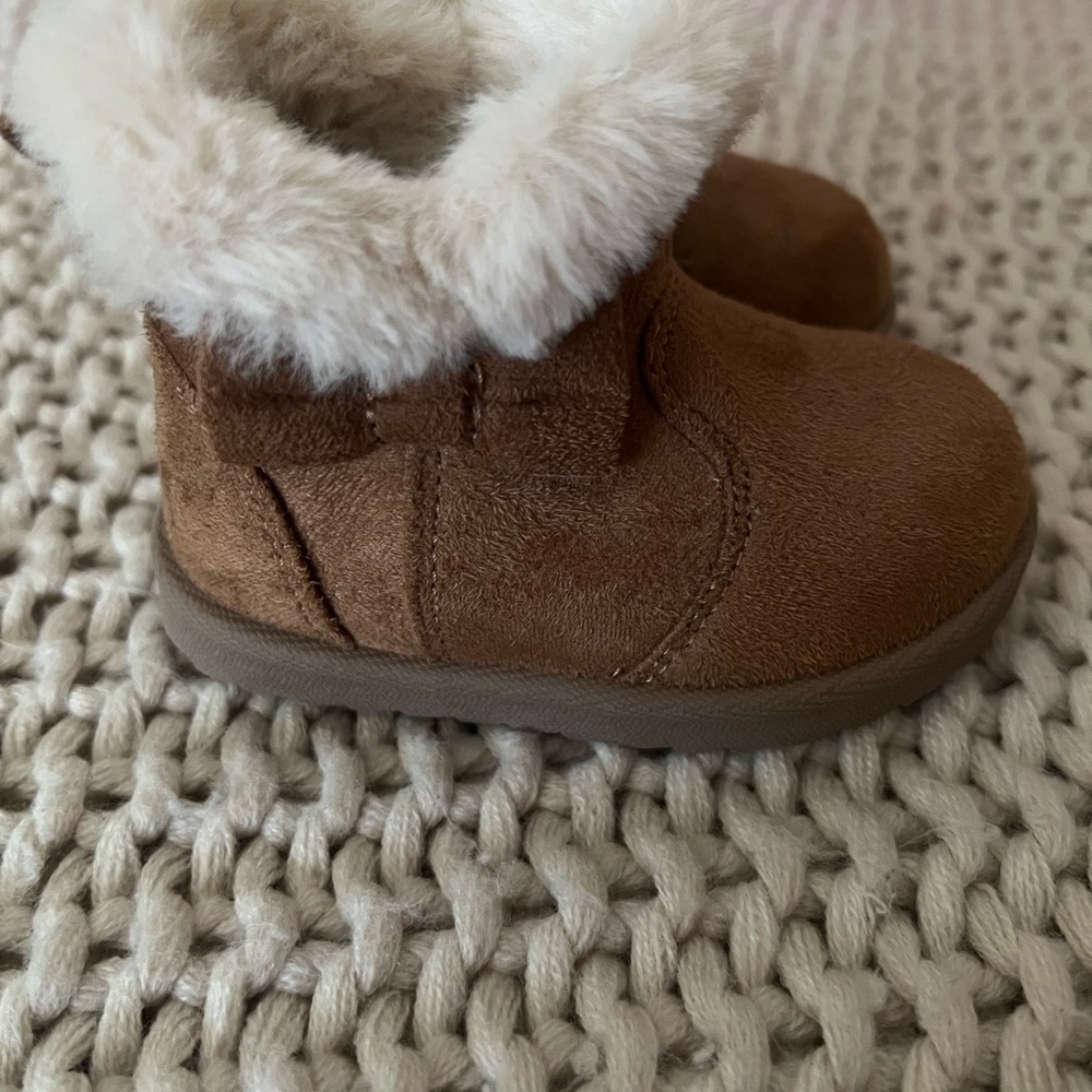 Wonder Nation Brown Suede Boots with Faux Fur Trim